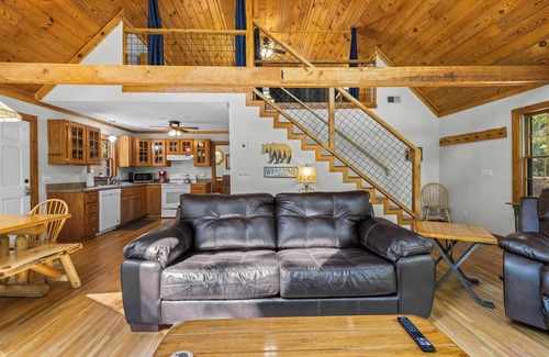 Sautee Nacoochee Cabina | Restin’ on the Ridge – Perfect Mountain Getaway for Family and Friends