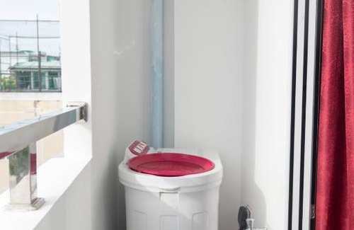 Male Casa | Resting View