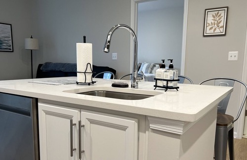 Reston Apartamento | Reston Nest- A Brand New 2-BR in Reston, VA - near DC