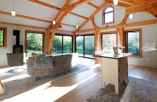 Spring Mills Cabina | Restorative Spring Mills Retreat w/ Pond!