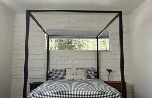 Penryn Otro | Restored Home on Verdant Property with Fishing Pond