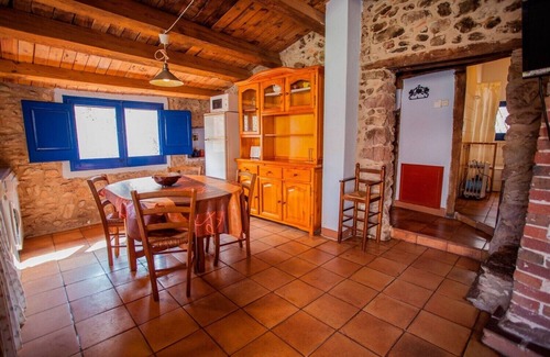 Riudaura Cabaña | Molino restaurado 4 p, piscina comunitaria climatizada (S Sta a P. Dicbre.)