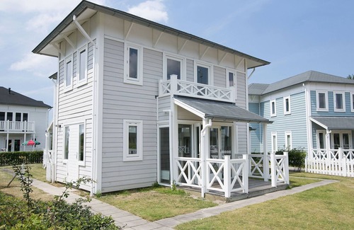Municipality of Hellevoetsluis Villa | Chalet reformado con microondas, playa a 6 km.