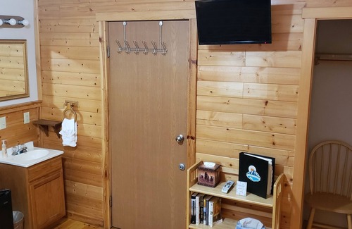 Lowell Point Cabina | Resurrection Lodge on the Bay