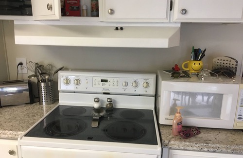 Bonita Springs Casa | Comunidad de Retiro Cerca de la Playa y Compras