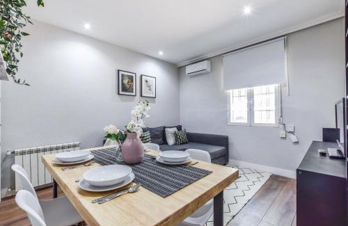 Jeronimos Apartamento | Retiro VII - Práctico, moderno y en plena ciudad de Madrid