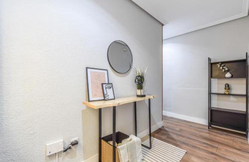 Jeronimos Apartamento | Retiro VII - Práctico, moderno y en plena ciudad de Madrid