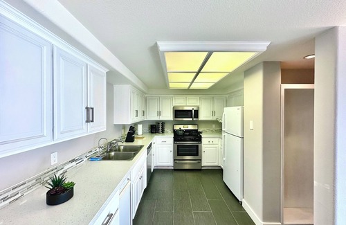 East San Jose Villa | Retreat @ 7B4B villa with Pool, Hot Tub and Amazing View in SF Bay