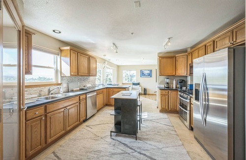 Castle Rock Casa | Retreat 7BR 8BD 6BA Sleep11 Accessible CamperParking Shop Golf