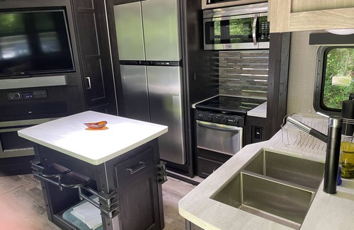 Fairview Casa | Retreat at Garren Creek (RV)