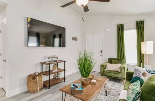 Northeast Pensacola Casa | Retreat at the Oasis