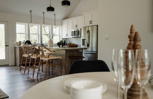 Egg Harbor Casa | Retreat Azure with Outdoor Hot tub - Mins to Egg Harbor Marina