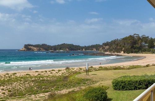 Malua Bay Apartamento | Retreat Beside The Beach - Unit Five