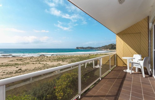 Malua Bay Apartamento | Retreat Beside The Beach - Unit Five