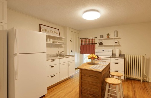 Hastings Casa | Retreat in Hastings: Two Homes, One Listing
