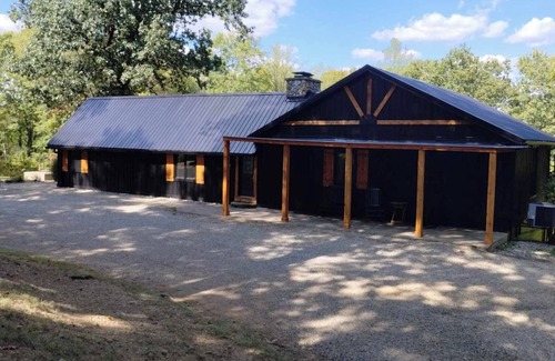 Laurelville Cabina | Retreat on the Ridge in Hocking Hills-Beautiful cabin 5 miles to Rock House