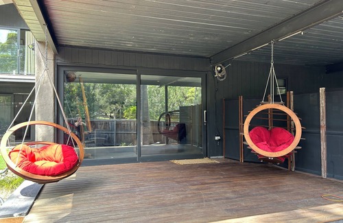 Doncaster East Casa | Retreat to a quiet private downstairs space with wellbeing options