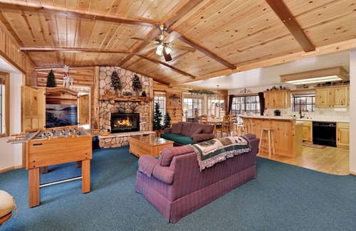 Fox Farm Condominio | Retreat TO FOX Farm #1662
