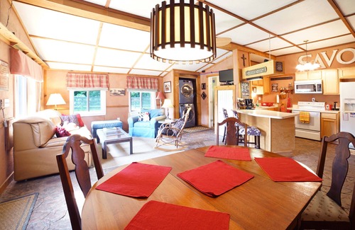 Pendleton Casa | RETIRARSE AL PAÍS CABALLO Y PERMANECER EN LA CASA TÁCTIL ADORABLE. Privado con los caballos