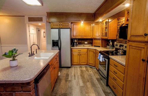 Dundee Casa | Retreat to Norris View located in the FInger Lakes Region.