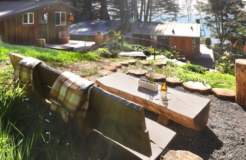 Timber Cove Cabina | Retreat to Rustic Luxe 'Fort Camp'