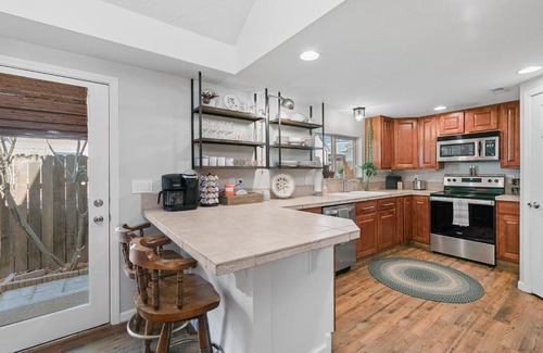 Meridian Casa | Retro 3 BR Home in Old Town Meridian w/ Game Room
