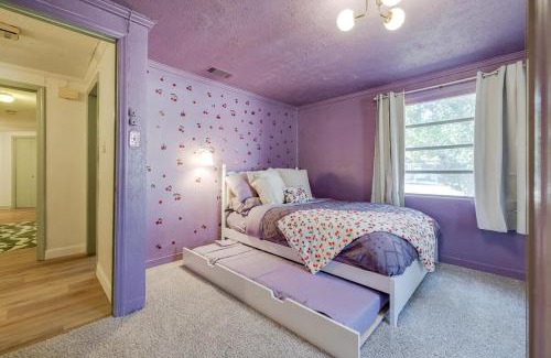 Pooler Casa | Retro! - 4BR Near Sav Airport