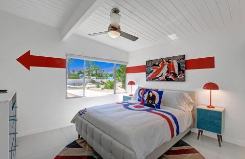Sunmor Casa | Retro A Go Go House