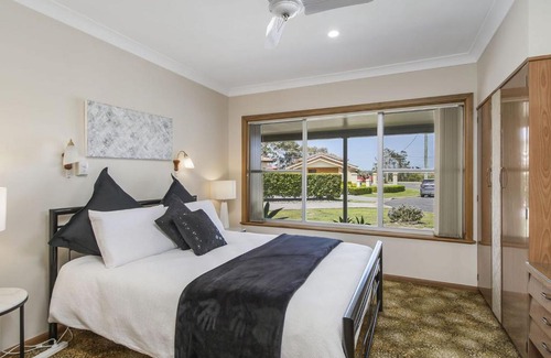 North Haven Casa | Retro at Riverview