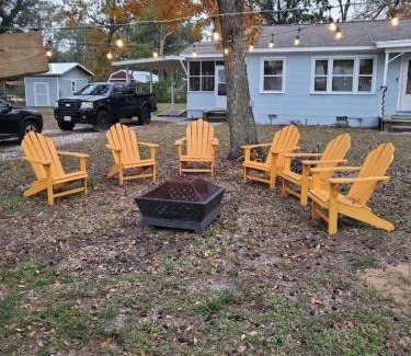 Fort Walton Beach - Destin Casa | Retro by the Bay Close to Beach Eglin PetFriendly