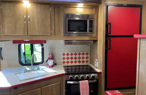 Ocala Otro | Retro camper