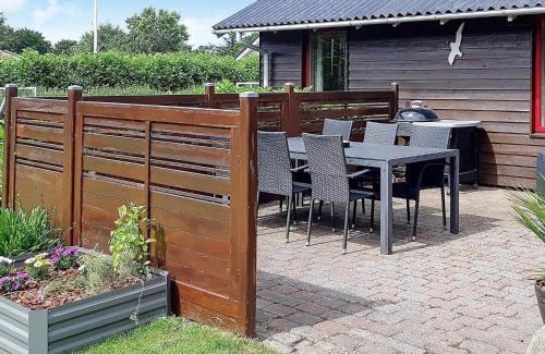 Bork Havn Casa | Retro Chic Haven in Bork Harbor-By Traum