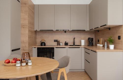 Srodmiescie Apartamento | Retro Design Spot close to Off-Piotrkowska