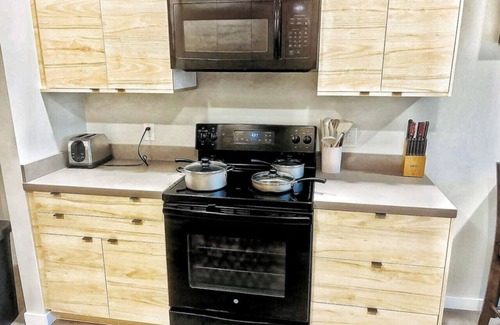 Downtown Des Moines Apartamento | Retro Elegant Studio (136)