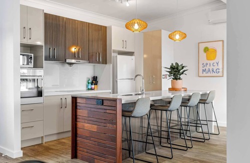 Buff Point Apartamento | Retro Lake Vista By Coast Hosting