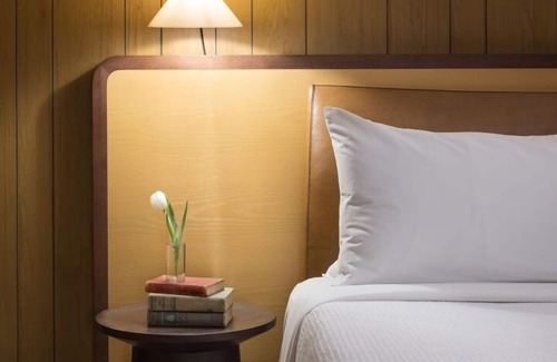 Jackson Hotel | Retro Lodge with Fire Pits, Saloon & All-Year Heated Pool Near Jackson Hole
