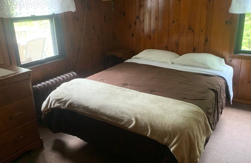 Oliverea Chalet De Esquí | Belleayre Mt. Chalet estilo bosque negro con chimenea