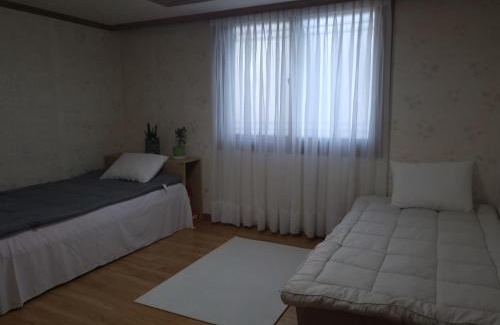 Jeonju Casa | Retro Naseong House