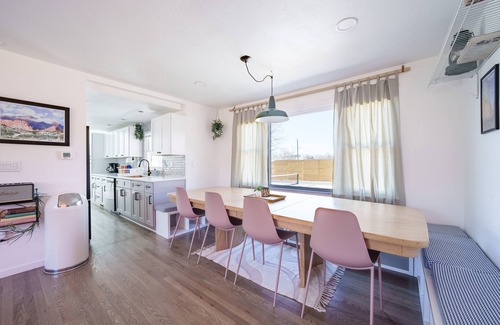 Scenic Heights Casa | Retro oasis w/ private pickleball & sauna, close to Red Rocks & CO ski mountains