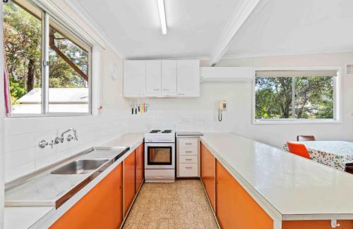 Manyana Casa | Retro Retreat