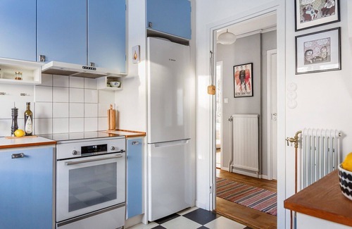 Skarpnack Apartamento | Retro Retreat with Modern Comforts
