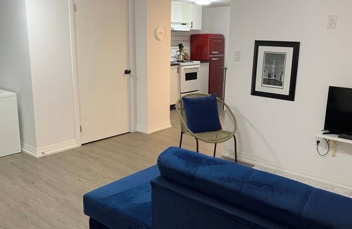 Merritton Apartamento | Retro Style 1 Bedroom Apartment. Perfect Short/Extended Vacation/ Work Contract