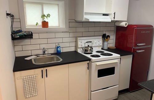 Merritton Apartamento | Retro Style 1 Bedroom Apartment. Perfect Short/Extended Vacation/ Work Contract