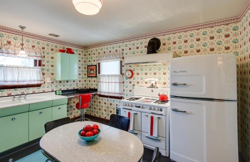 West End Casa | Retro-Style Home in Ruston Walkable Location!