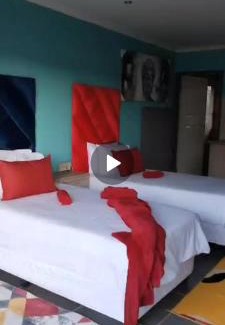 Secunda Cama Y Desayuno | Reutlwane Gardens B&B