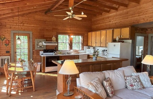 Sheepscot Casa | Reversing Falls Cottage- Enjoy beautiful views of the Sheepscot River