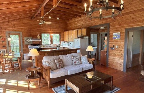 Sheepscot Casa | Reversing Falls Cottage- Enjoy beautiful views of the Sheepscot River