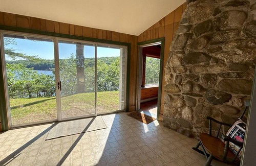 Sheepscot Casa | Reversing Falls Cottage- Enjoy beautiful views of the Sheepscot River