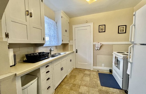 Pueblo Casa | Revitalize at Sapphire House in this beautiful 1 bedroom duplex.