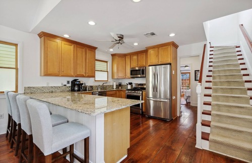 West Riverside Casa | Revitalized Uptown Home - Walk to Audubon Park!